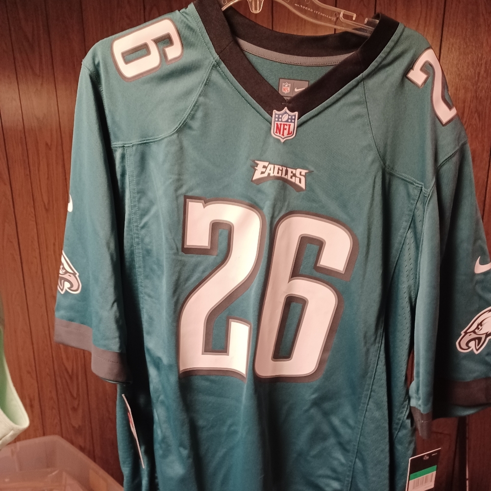Philadelphia Eagles Miles Sanders jersey #26 XL Never worn w/ tags